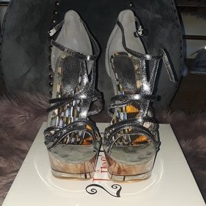2LipsToo high heel sandal